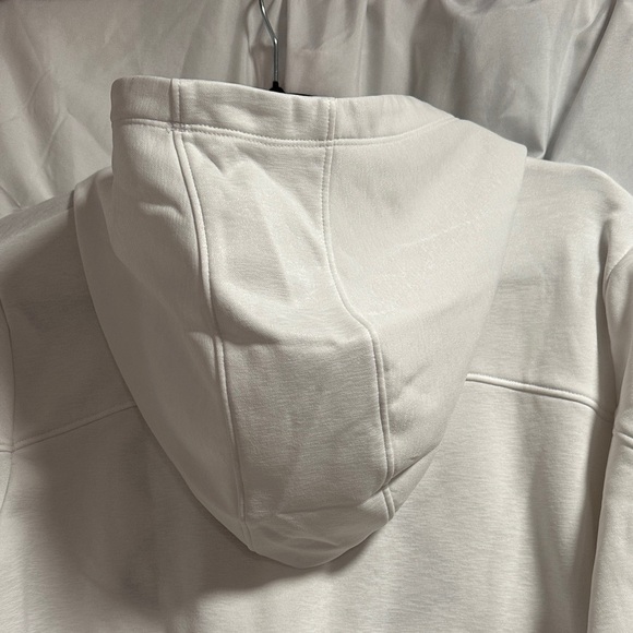 Under Armour Cream Hoodie with Black Emblem - Picture 5 of 6